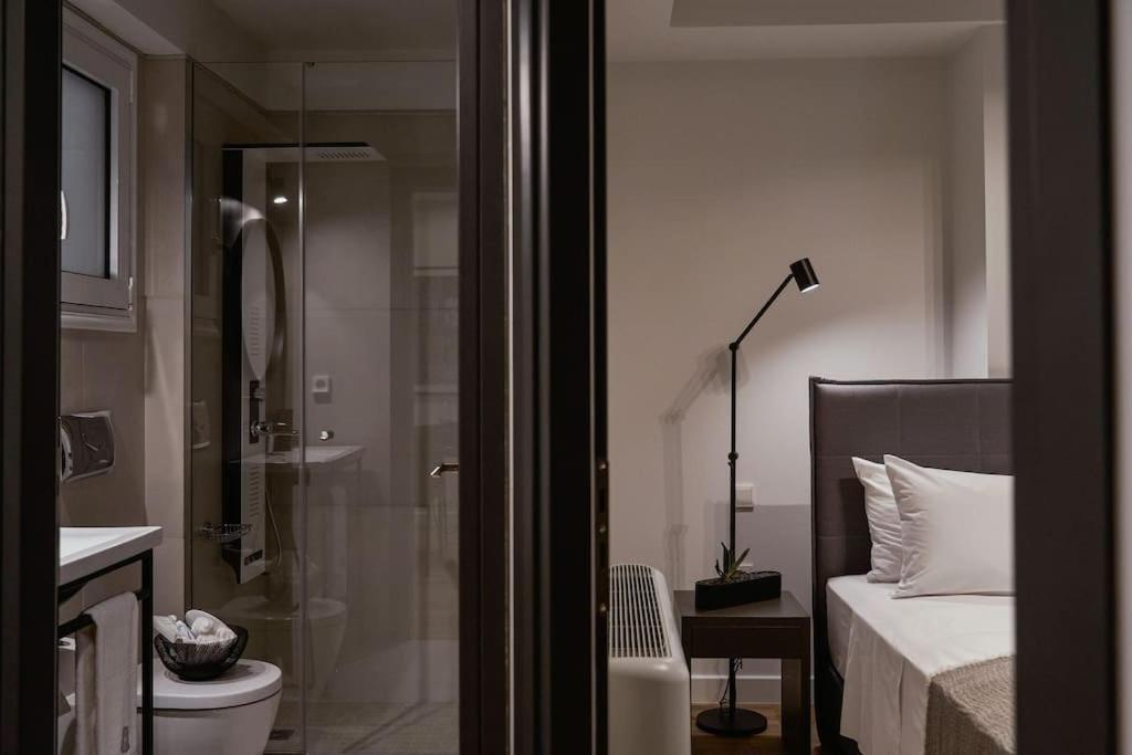 Viola Comfort Suite Athens Luaran gambar