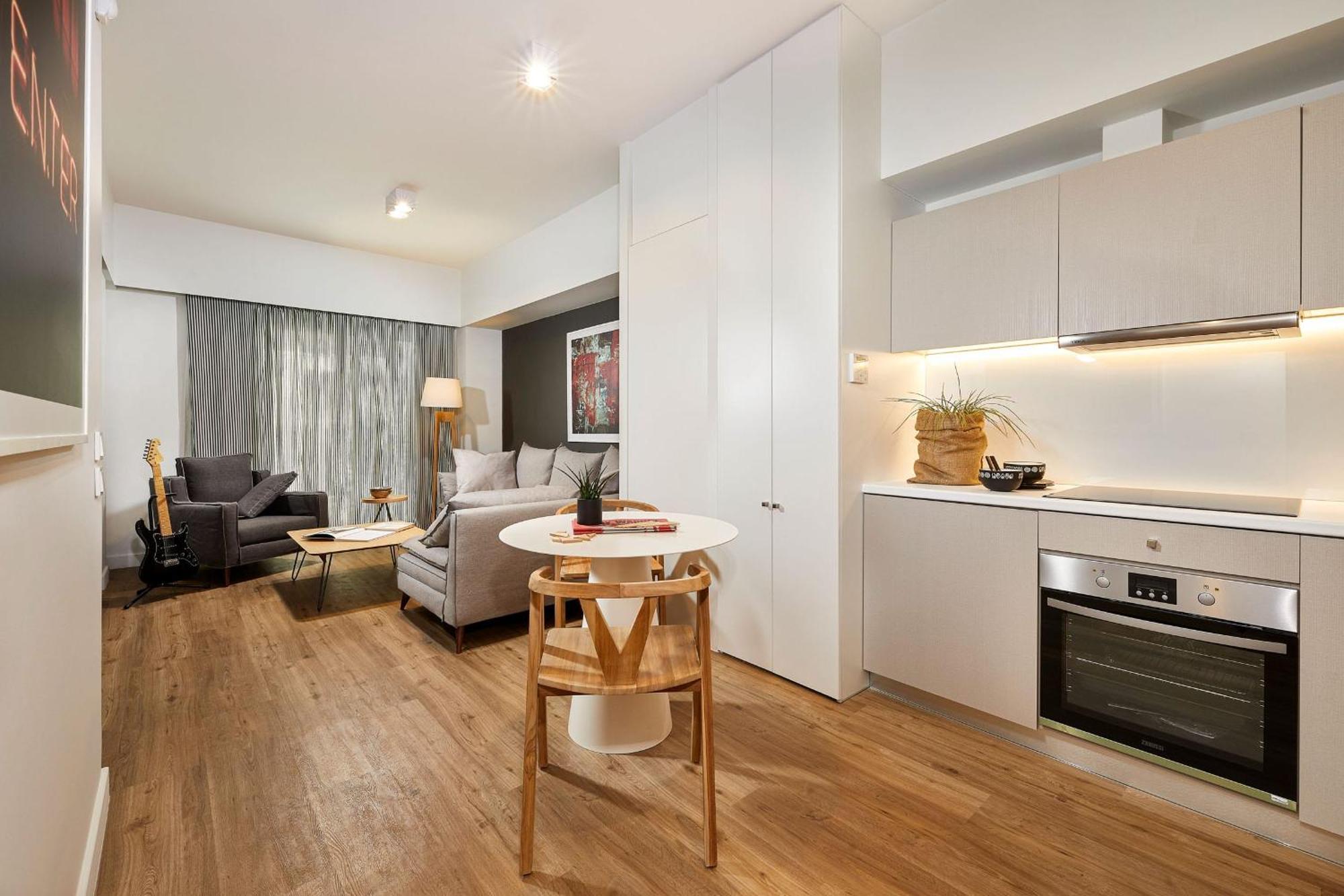 Viola Comfort Suite Athens Luaran gambar