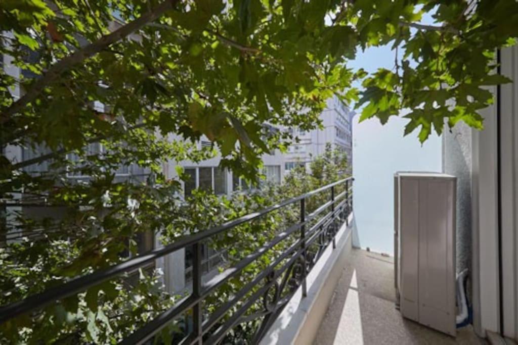 Viola Comfort Suite Athens Luaran gambar